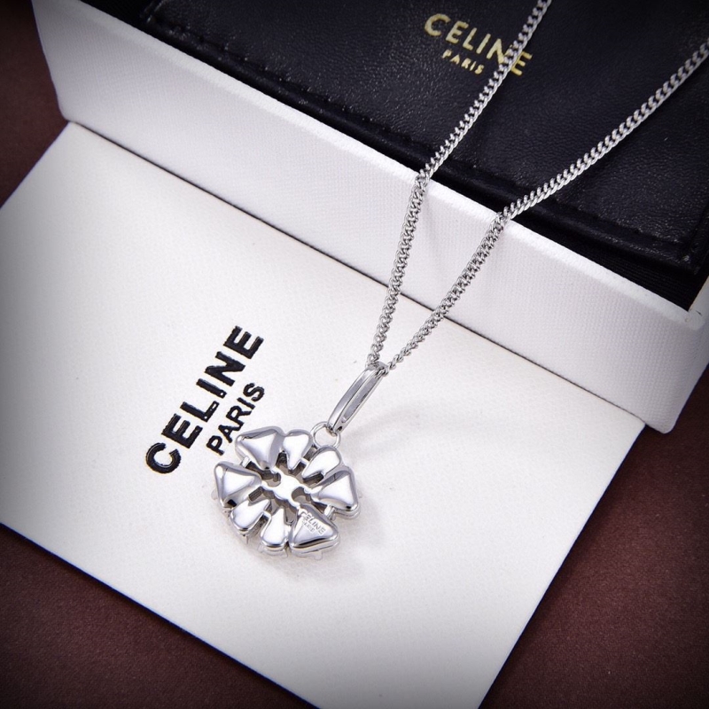 Ce1i*e necklaces